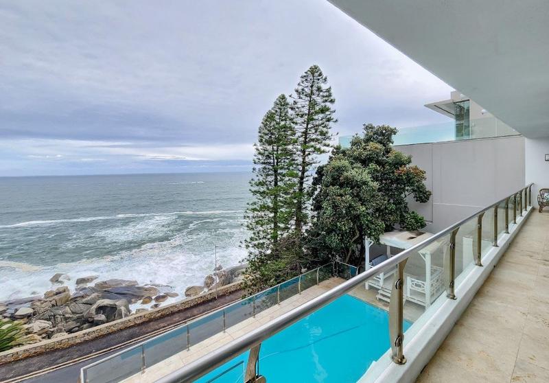 5 Bedroom Property for Sale in Bantry Bay Western Cape